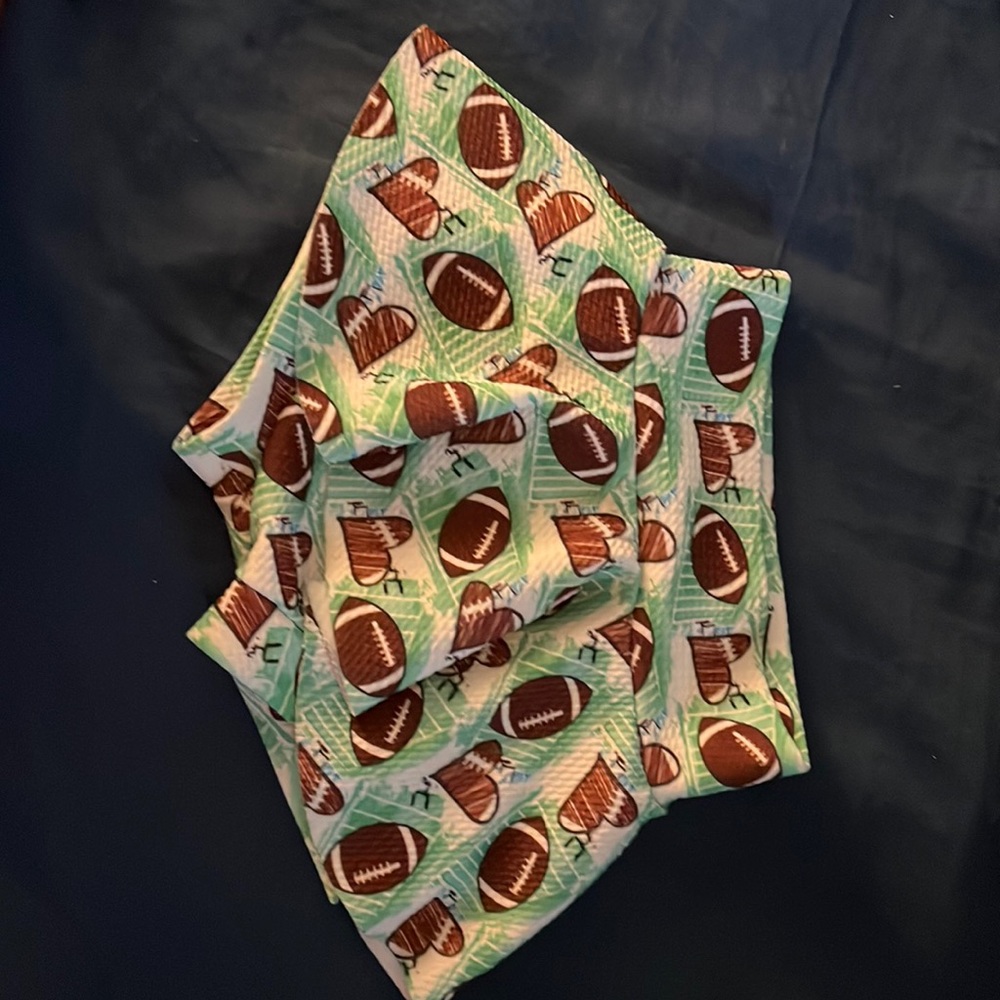 Size 12 months skirted bummies